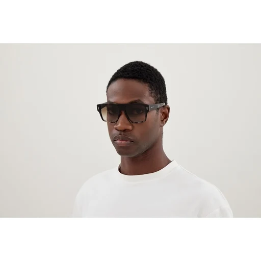 Alexander McQueen AM0550S Sunglasses - Image 10