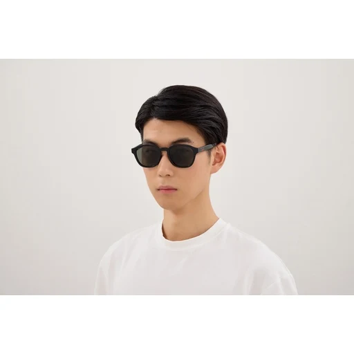 Gucci GG2109SK Sunglasses - Image 4