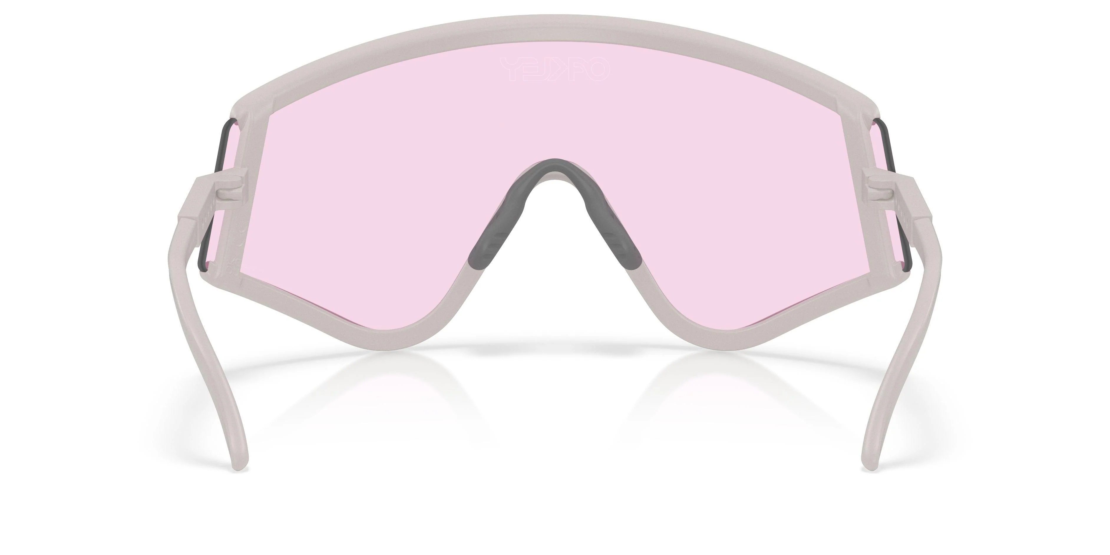 Oakley Eyeshade 9441 Sunglasses - Image 4